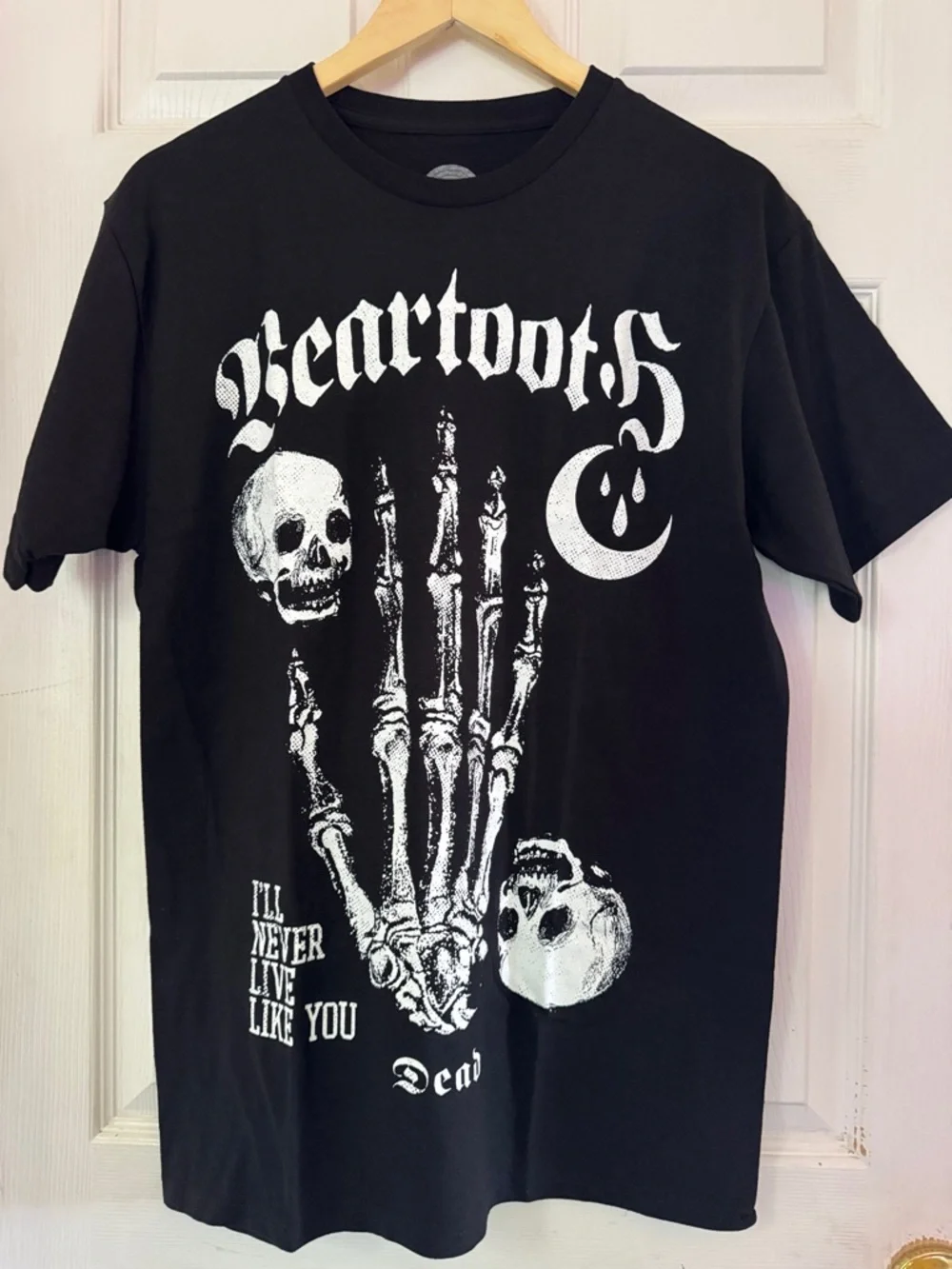Beartooth T-Shirt - Picture 2 of 5